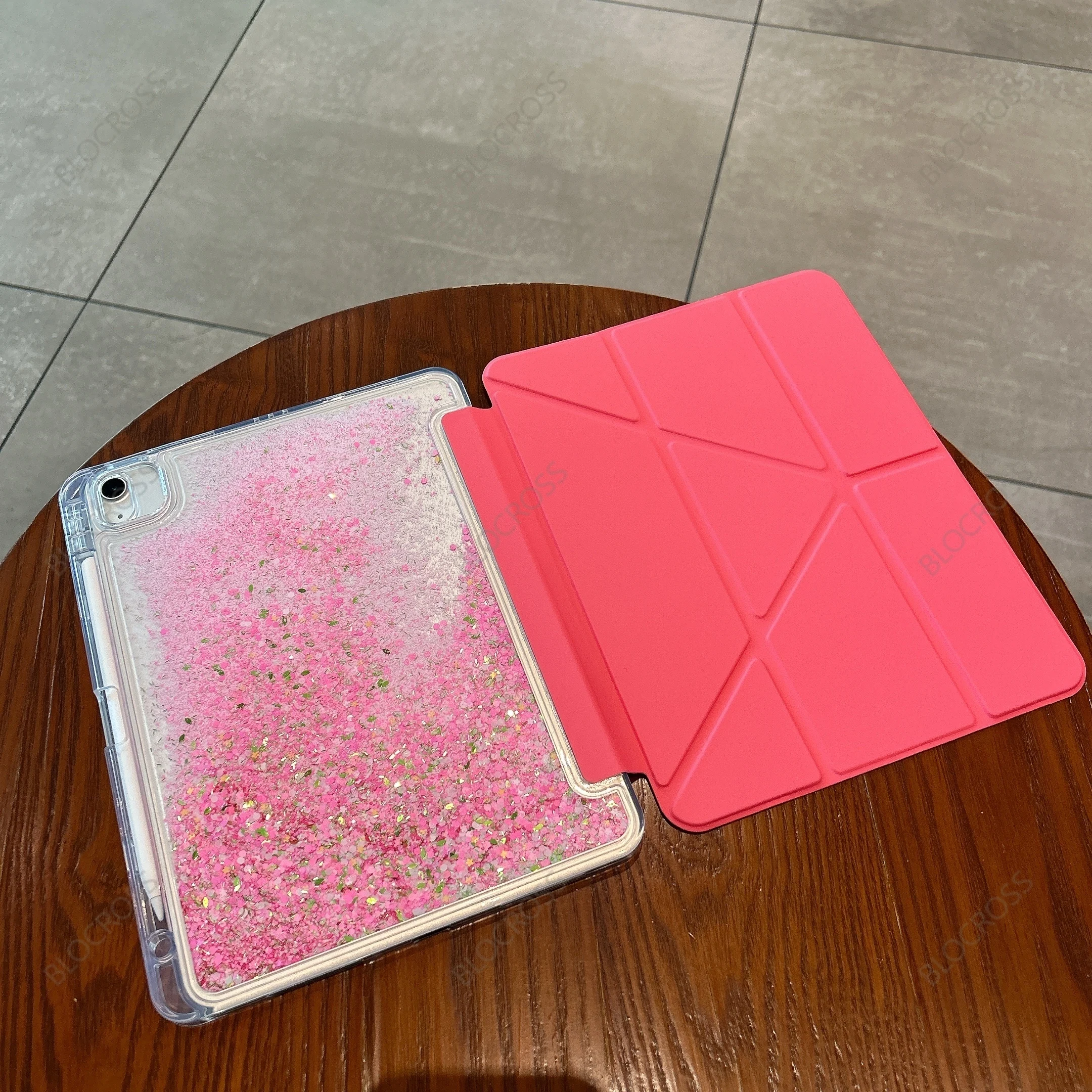 

For iPad A16 11th 10th Pro 11 Air 11 4 5 10.9 10.2 9th 8th 7th Air 3 10.5 with Pen Holder Dynamic Liquid Quicksand Back Cover