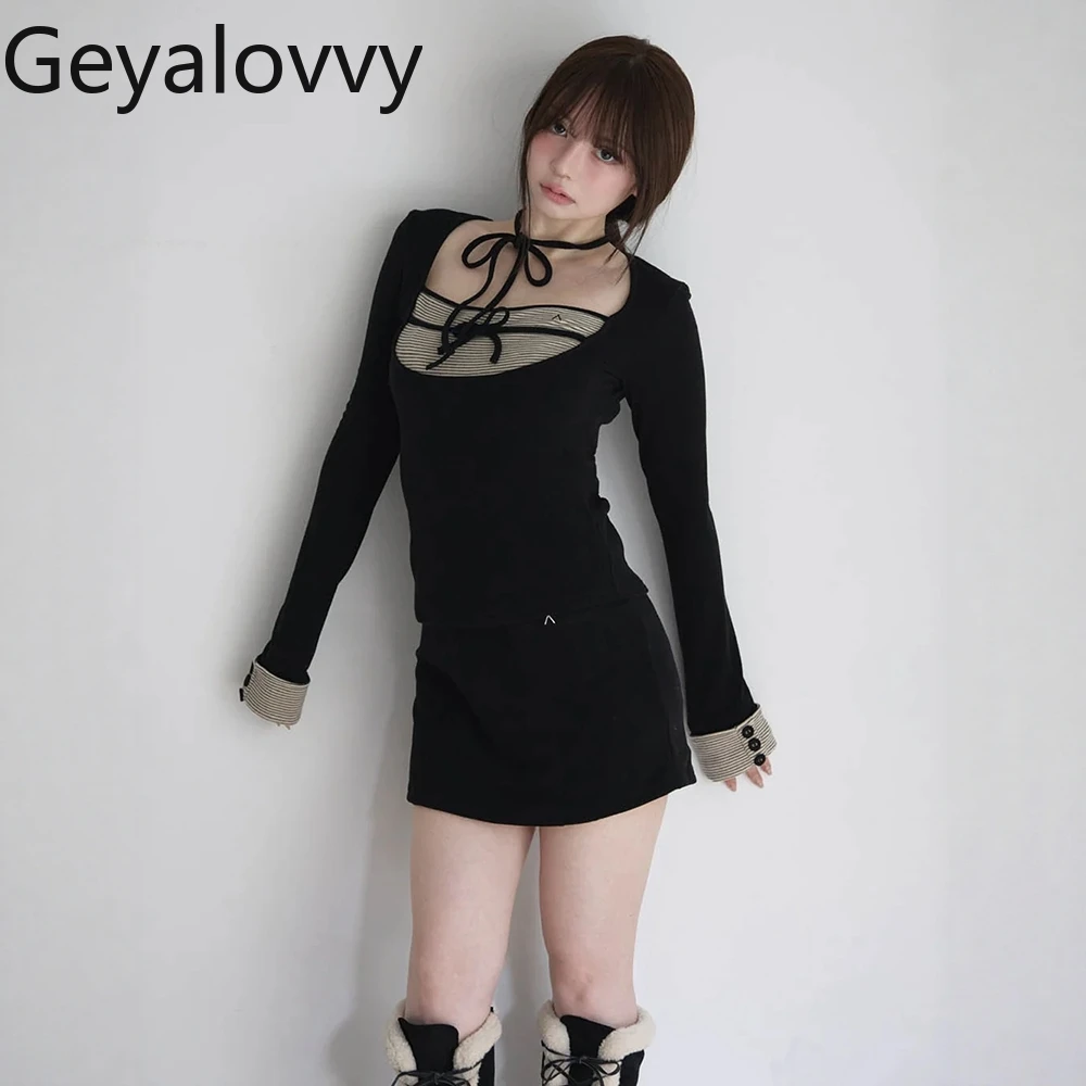 

Стиль Pure Desire, лоскутное украшение на груди с бантом, эластичная облегающая трикотажная футболка с длинными рукавами и короткая юбка с высокой талией