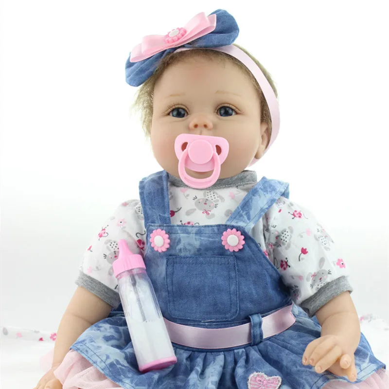 55CM Soft Silicone Reborn Doll bebe Reborn Cloth Body Lifelike Realistic Baby Doll Newborn Girls Gift