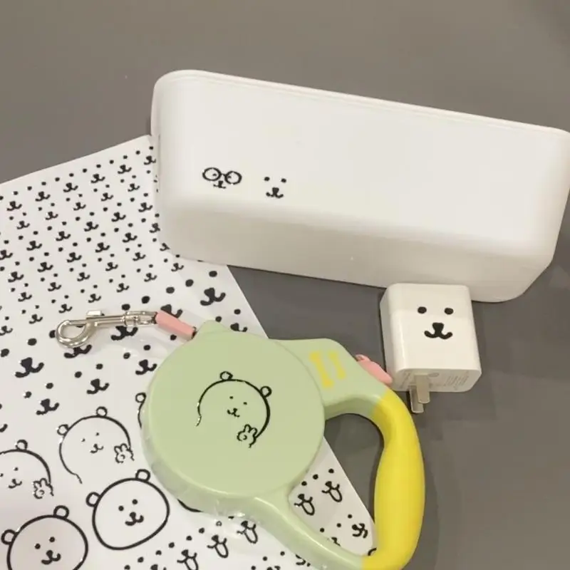 Simpatico orso cartone animato adesivo piatto decorazione adesivo tazza d'acqua decorazione computer può essere utilizzata per attaccare la scatola di immagazzinaggio dei mobili