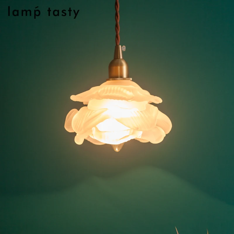 

American retro artistic flower pendant light French rose bar counter bay window restaurant handmade glass bedside pendant light