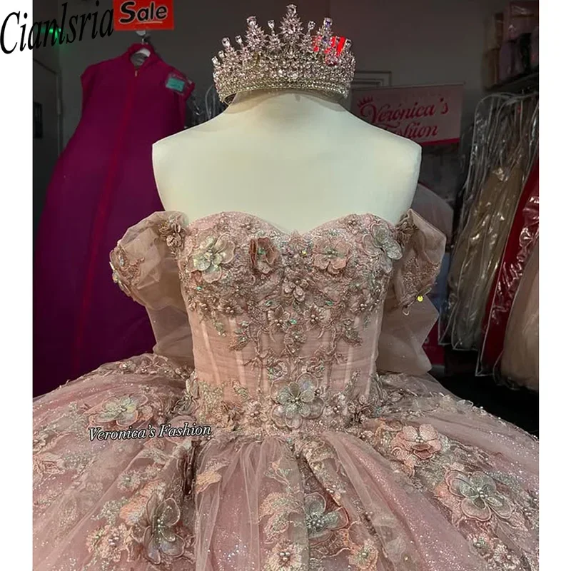 فساتين Quinceanera مزينة بالخرز من التول باللون الذهبي الوردي مع فيونكة حلوة 15 16 فساتين فيستدوس دي 15 أنيوس
