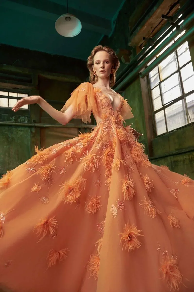 Elegant Burn Orange Formal Occasion Dresses 2023 Couture Feathers Beaded Organza Prom Gown Long Dubai Arabic Evening Party Dress