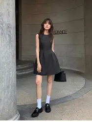 2024 Summer New Grey Simple Sleeveless Tank Top Dress Women's Style Waist Waist Slimming Short Skirt