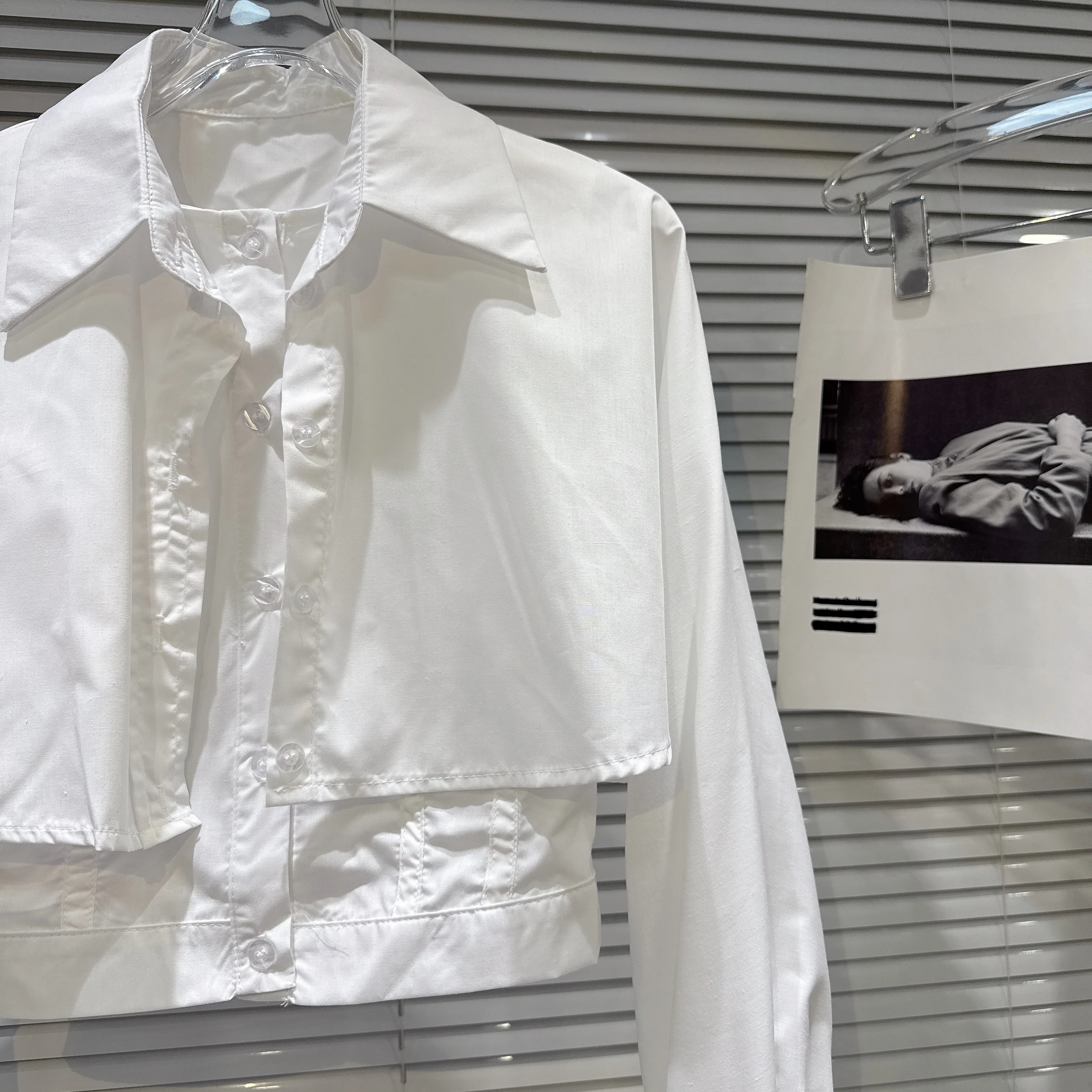 2025 herbst Neue Elegante Straußen Feder Manschette Gefälschte Zwei Stück Design Einfarbig Hemd