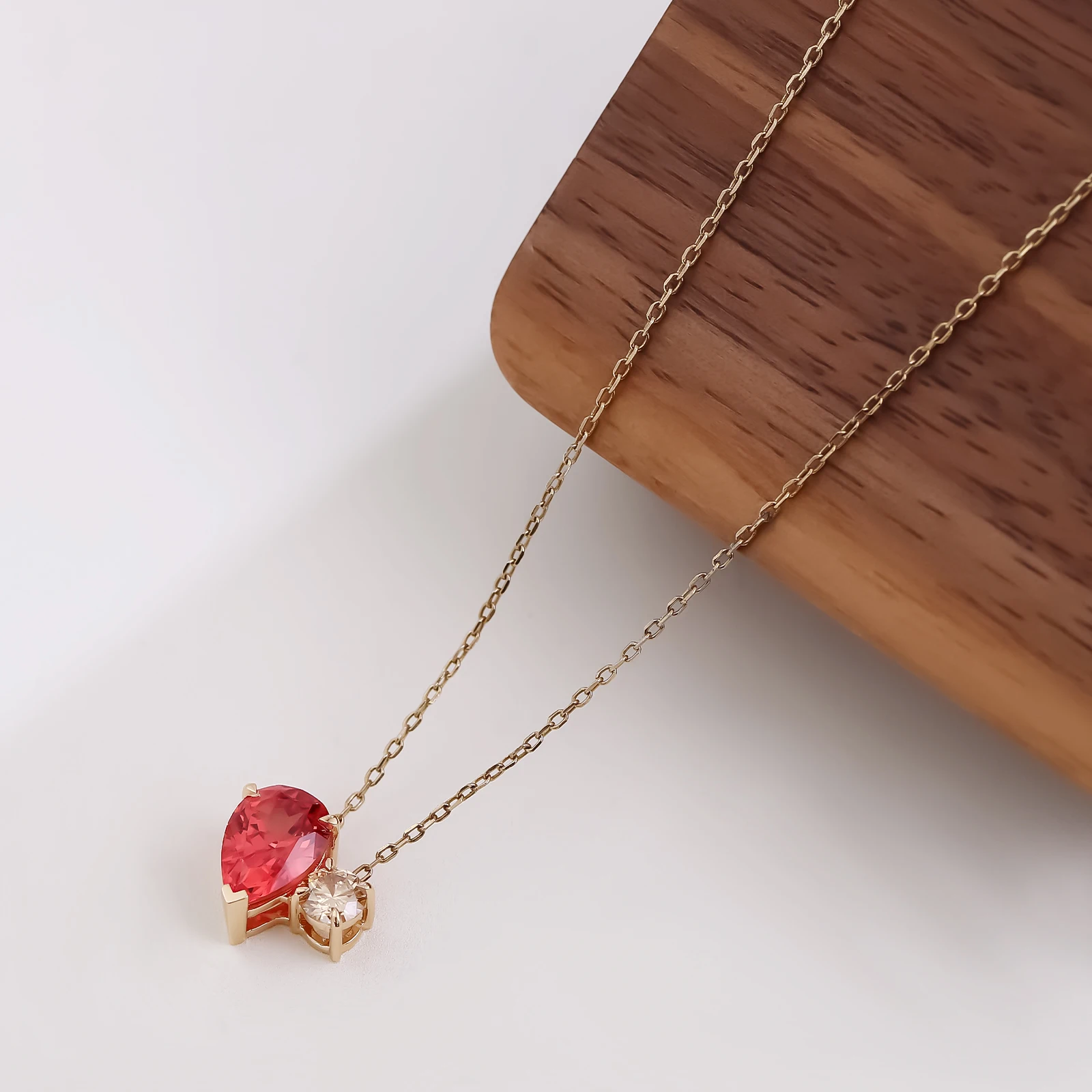 

Прованс 3-каратный изумрудный бриллиант с муассанитом и круглым акцентом из муассанита, твердый кулон из белого золота 18 карат, модный ювелирный подарок