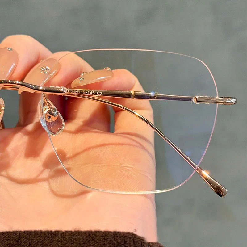 نظارات قصر النظر بإطار من التيتانيوم بدون حدود من OKH للرجال والنساء، نظارات طبية مخصصة