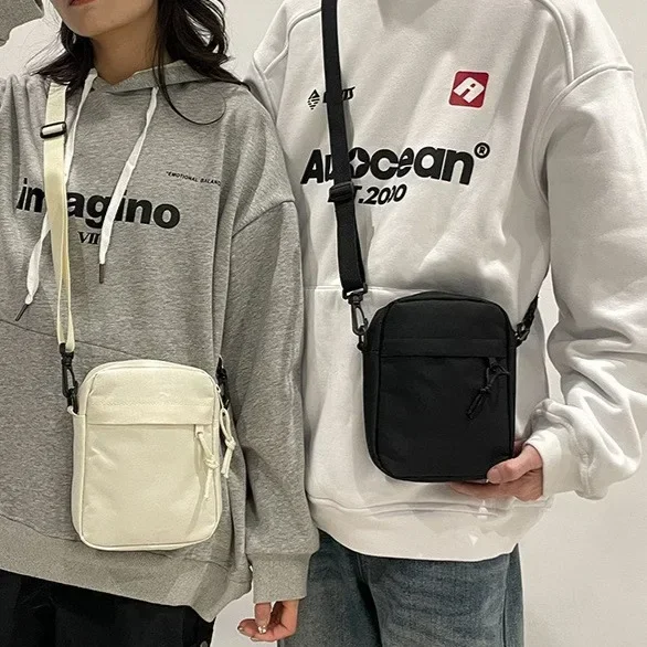 

Fashion Nylon New Casual Simple Phone Bag Small Shoulder Crossbody Bag New Fashion Trend Sports Crossbody Bags for Men and Women