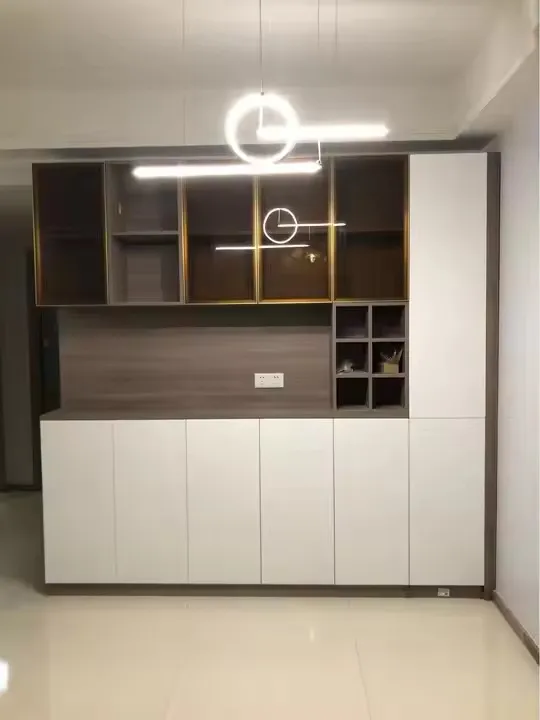 Custom North American Simple Design Classic Flat Pack Glossy High Quality Solid Maple Wood Modern White Shaker Kitchen Cabinets