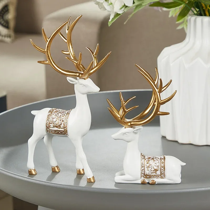 

Creative Nordic Lucky Deer Wine Cabinet Decoration Living Room Modern Light Luxury Style Resin Crafts Christmas Desktop Ornament