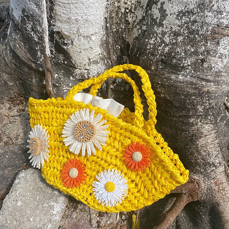 

Designer Straw Woven Handmade Bucket Bag Large Capacity Tote Bag Fashion Floral Women Handbag Holiday Vacation Beach Bag