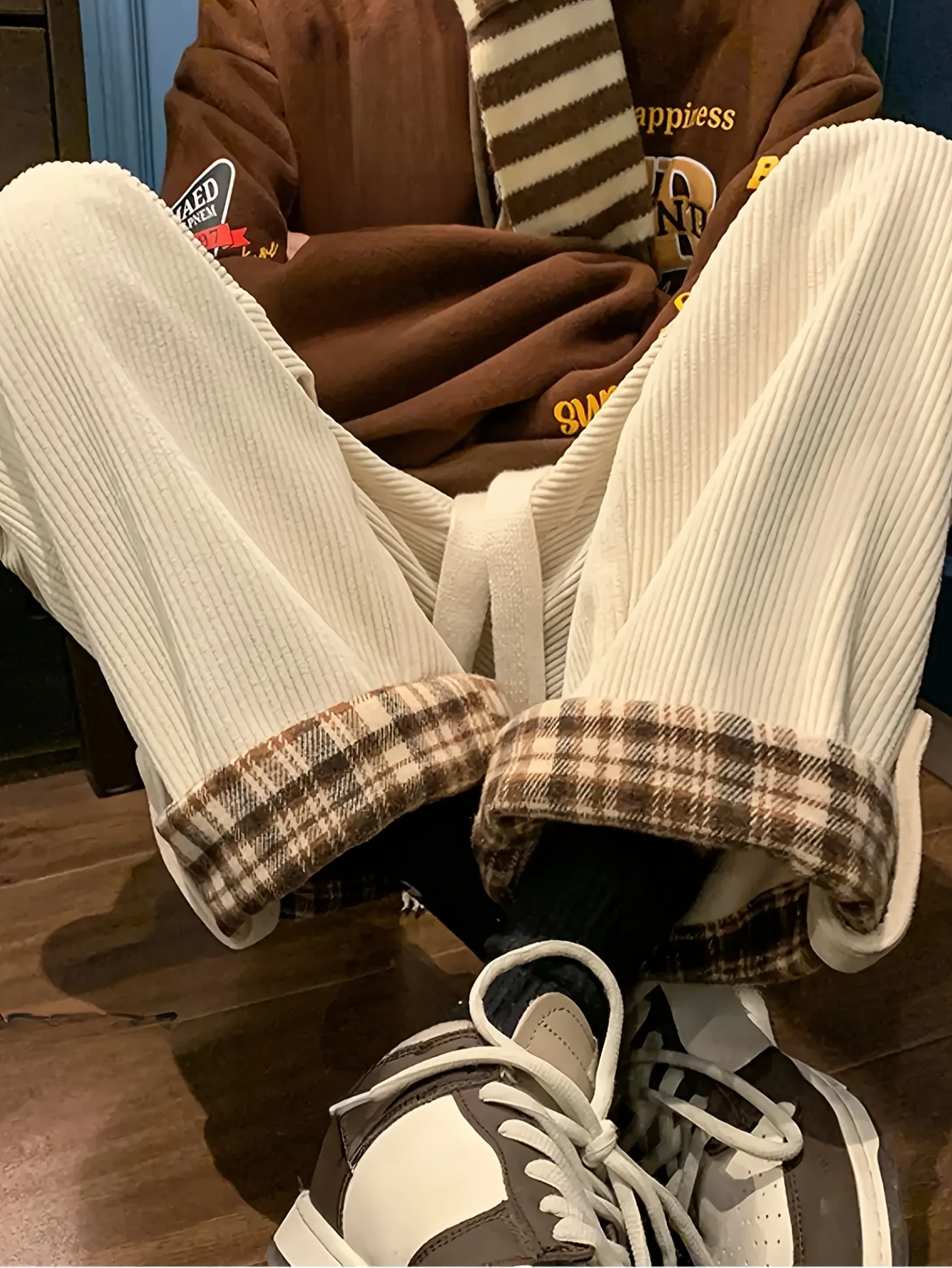 Damskie spodnie w kratę na wiosnę i jesień, z szerokimi nogawkami i mankietami, luźne, wyszczuplające spodnie o prostych nogawkach w stylu koreańskim dla studentek.