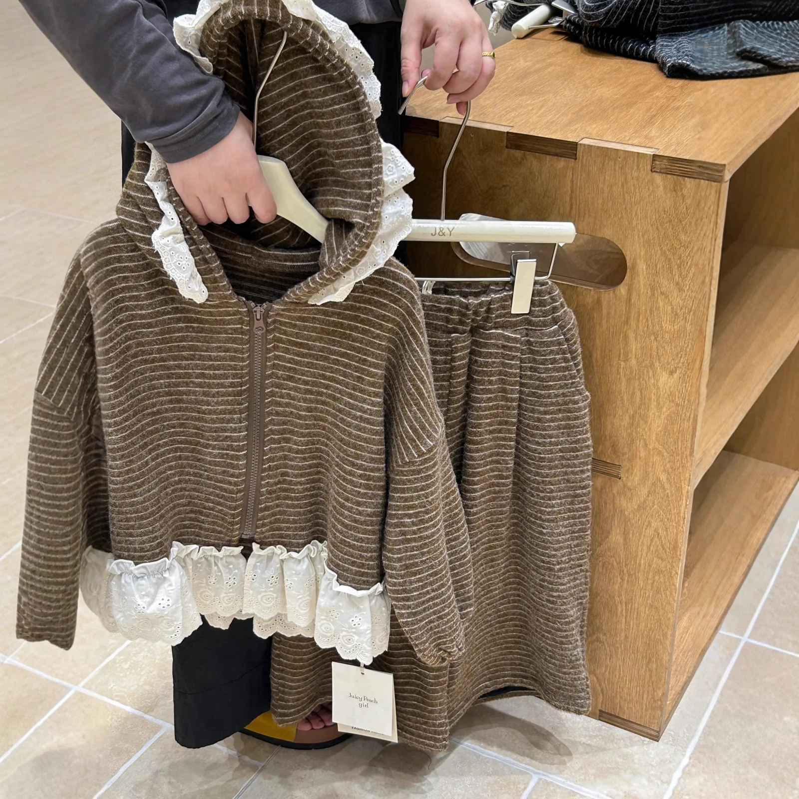 Girls Set 2025 Autumn and Winter New Striped Lace Hooded Top and Pants Two-piece Set, Daily Simple and Casual Temperament