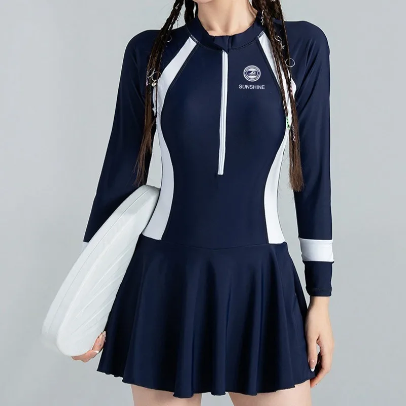 أبيض وأسود اللون مطابقة قطعة واحدة رياضية صغيرة الصدر تجمع لتغطية وزن البطن ملابس السباحة للحماية من الشمس #4