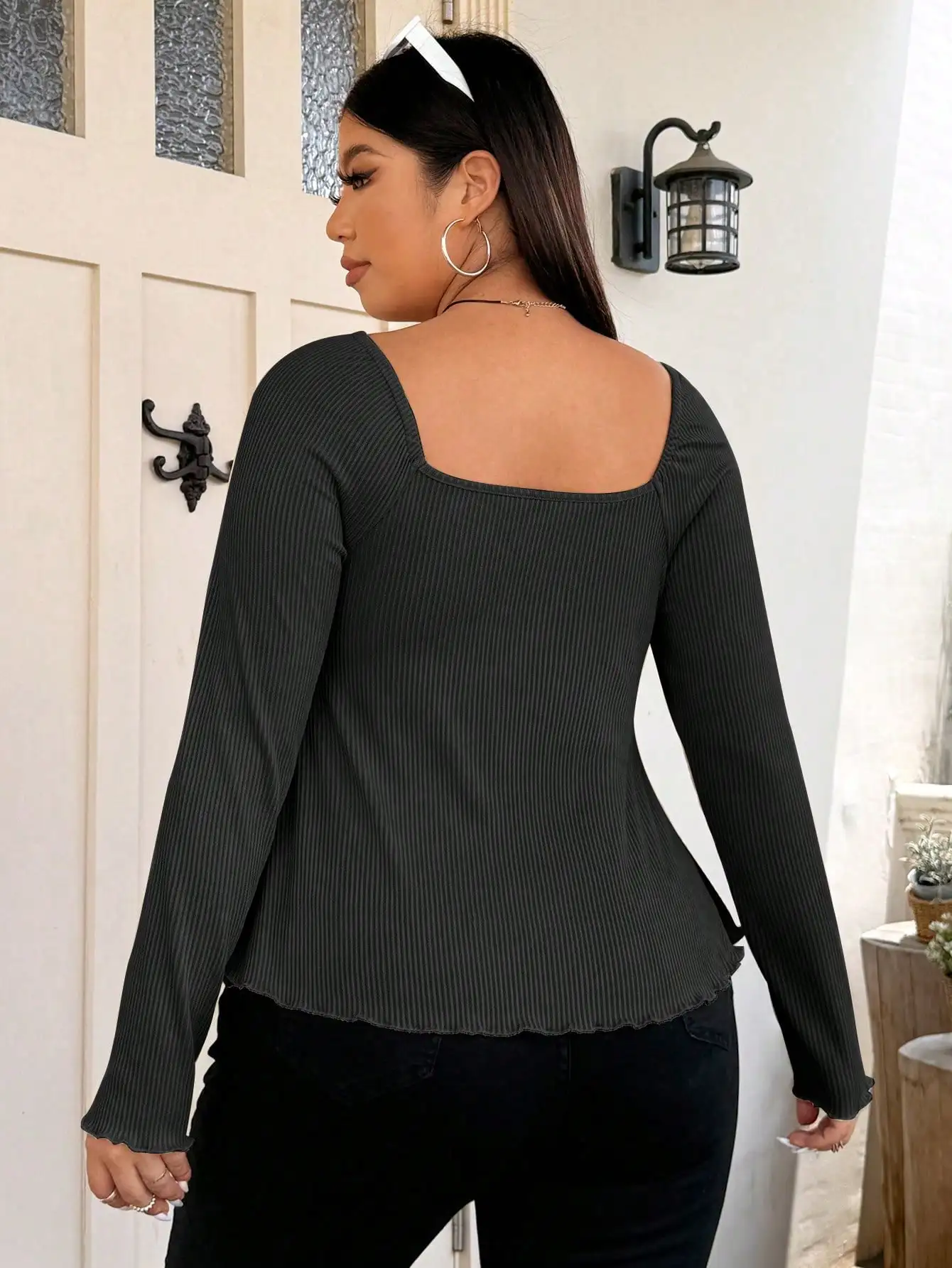 Elegantes, spezielles, neues, modisches, einfarbiges Damen-T-Shirt für Herbst und Winter, warm und in Übergröße. – Detail 2