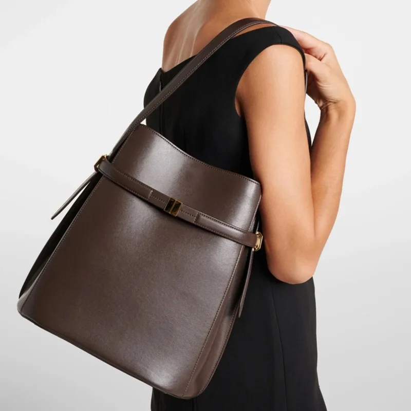 

Light Luxury Fashion High-quality Top Layer Cowhide Bucket Shaped Shoulder Bag Personalized High-end Feeling, Diagonal Cross Bag