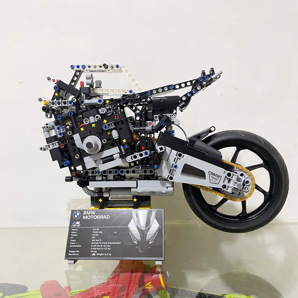 1920pcs High-tech Motorcycle M1000 RR Vehicle Racing Car GTE City Motorbike A2118 Building Block Sets Compatible With Model