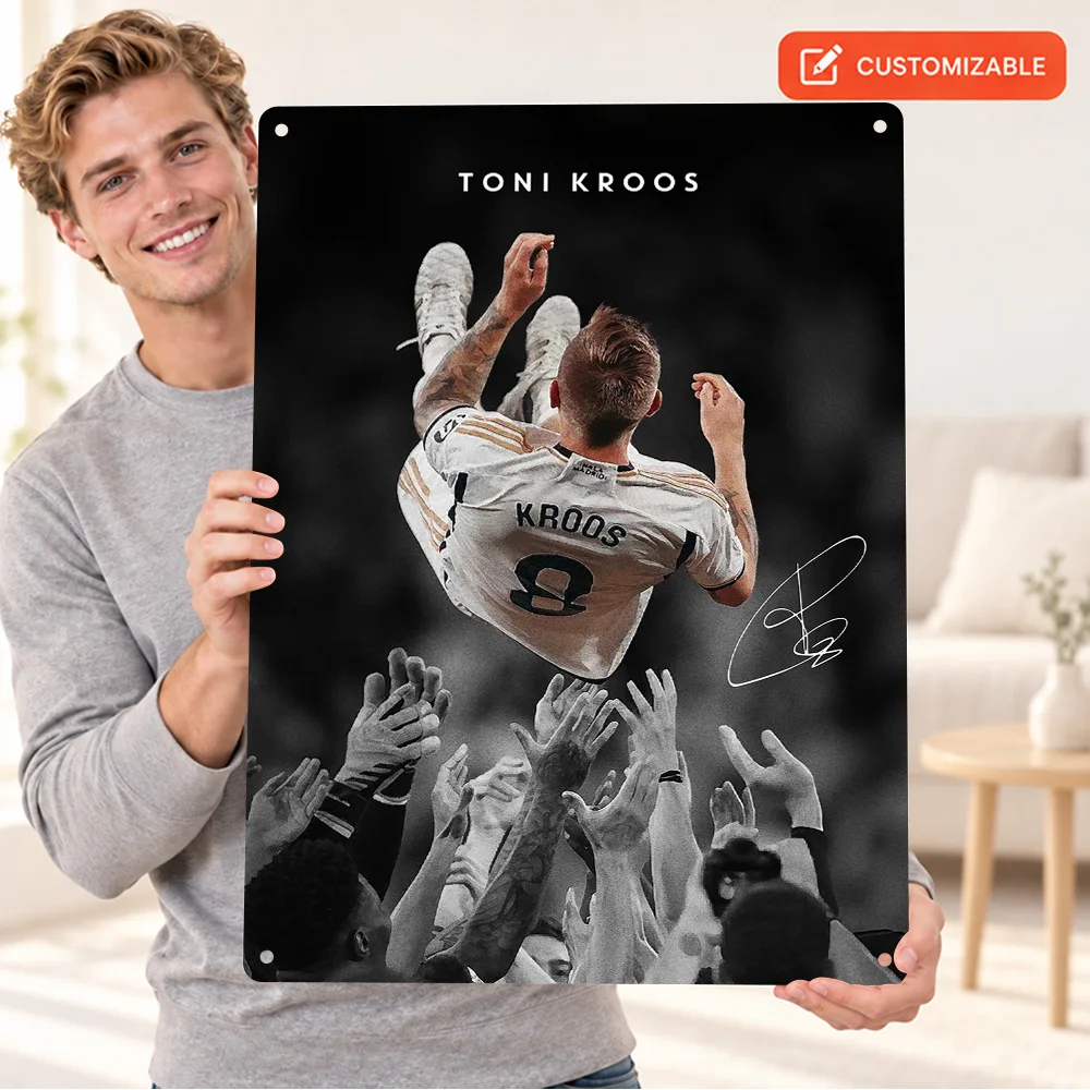 Toni Kroos Textured Metal Poster Personalized Aluminum Sign Selective Color Photography Wall Art For Home Office Soccer Fan Gift