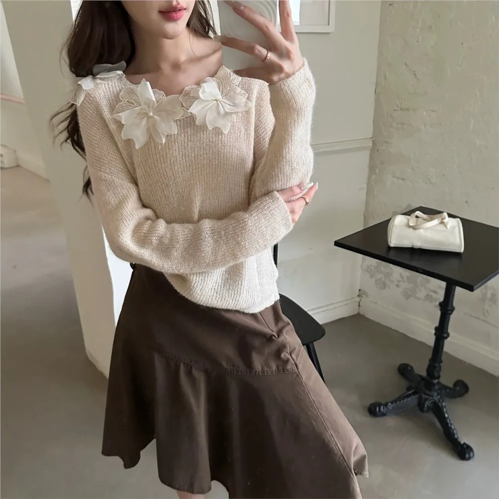 MsChuh Comfortable Women's Jumper Pulls Femmes All-match Loose Simple Style Sweater Flower Temperament Elegant Fresh And Sweet