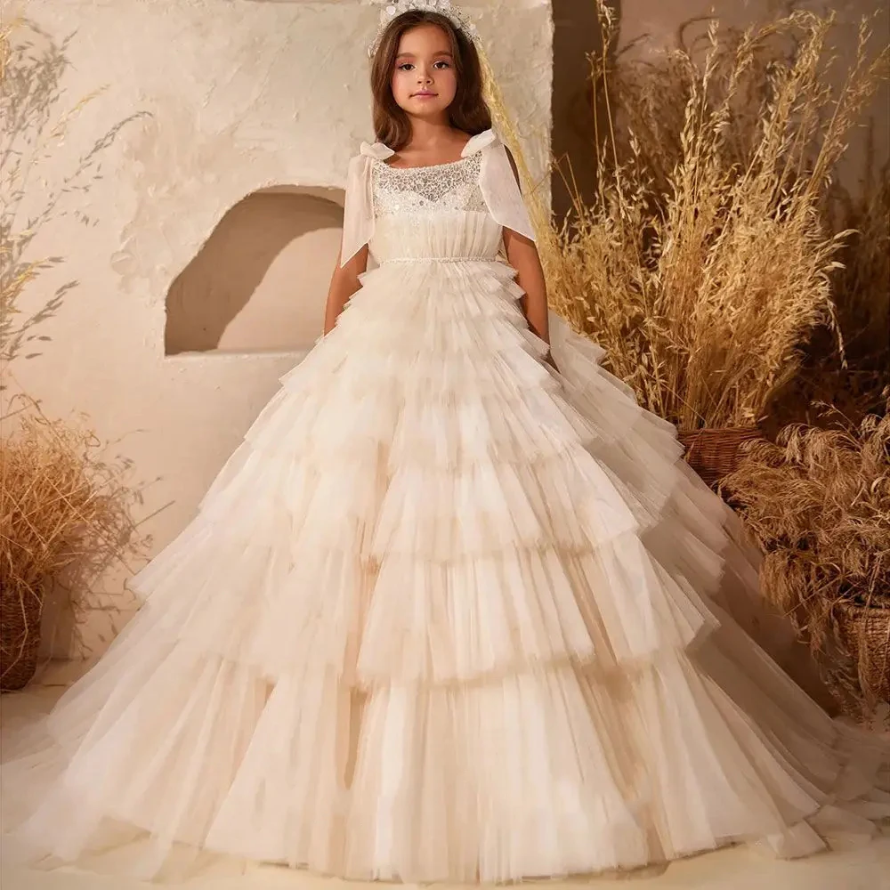 Cute Flower Girl Dress For Wedding Knee Length Feathers Tulle Puffy Applique Kids Birthday Party First Communion Ball Gowns