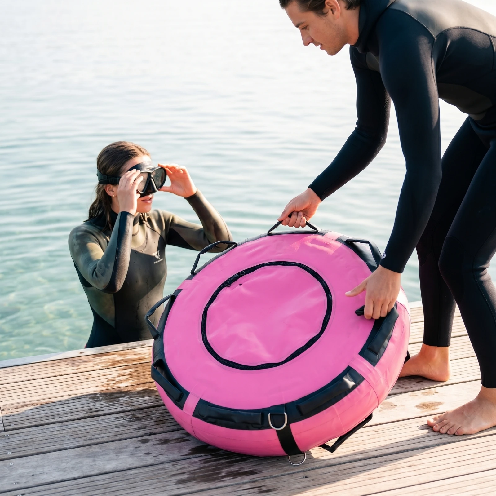 Inflatable Buoy with Handles High-Visibility Freediving Buoy with D-Rings Floating Loop Visible Flotation Device Tear-Resistant