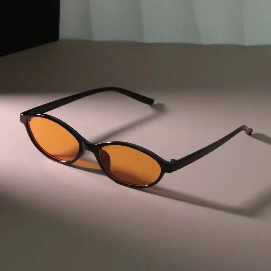 Stilvolle Cat Eye Sonnenbrille Frauen Männer Vintage Marke Spiegel Objektiv Einfache Sonnenbrille Weiblich Männlich Coole Farben Oculos De Sol