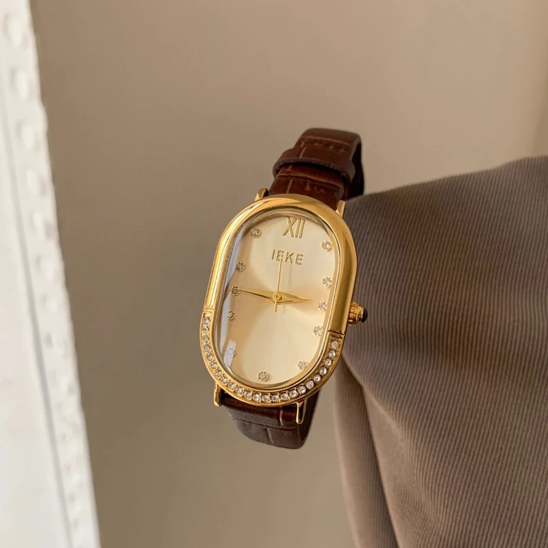 Classic Trend Ladies Watch Elegant Simple Retro 2025 Waterproof Quartz Watch Birthday Gift Light Luxury