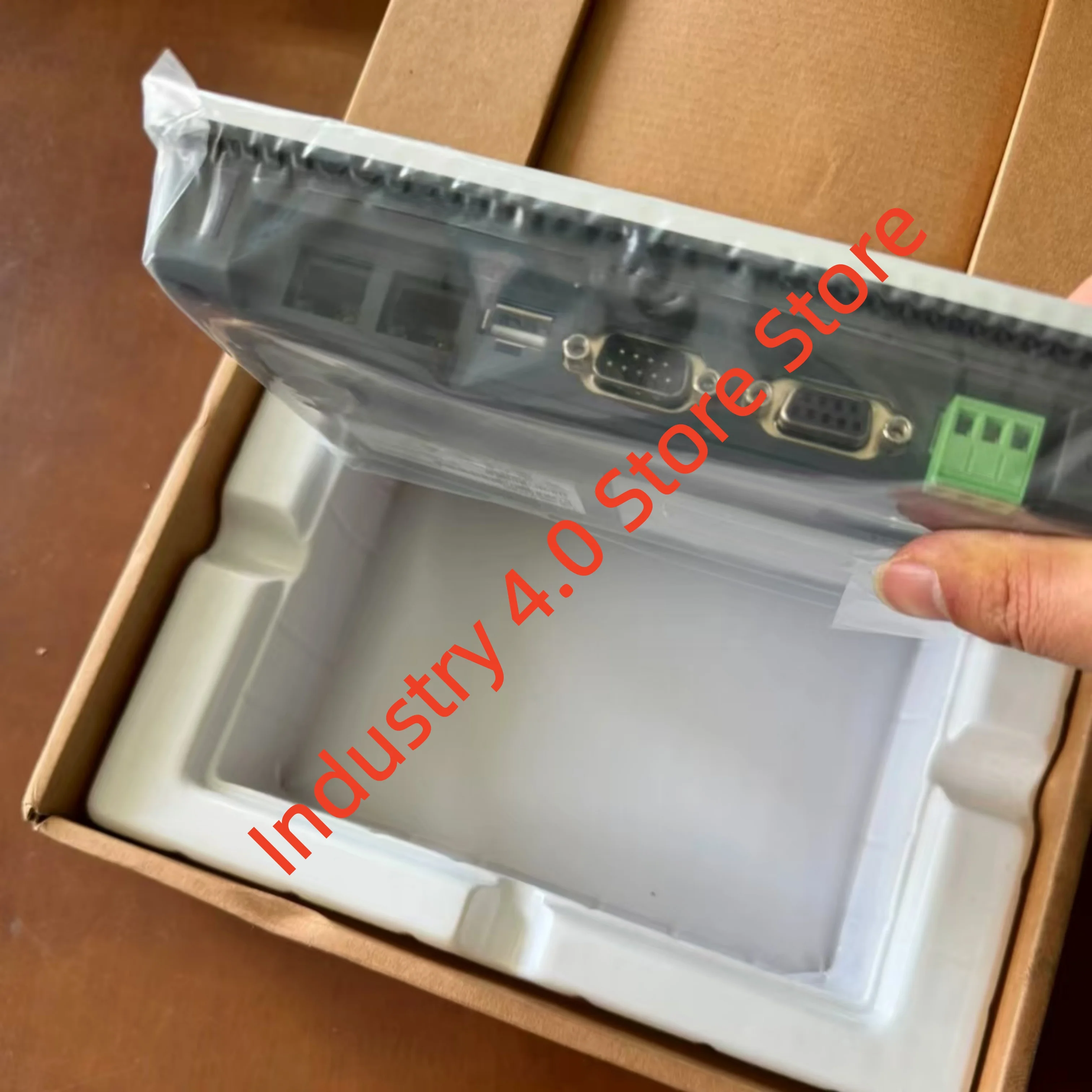 Touchscreen neu im Karton cMT3075XH cMT3075XH2