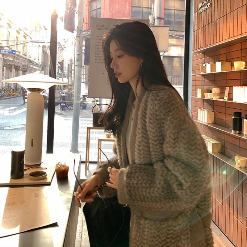 YOLANFAIRY natural weave mink coat woman real fur autumn V-neck long sleeves Casual temperament Casual fur overcoat female 2025