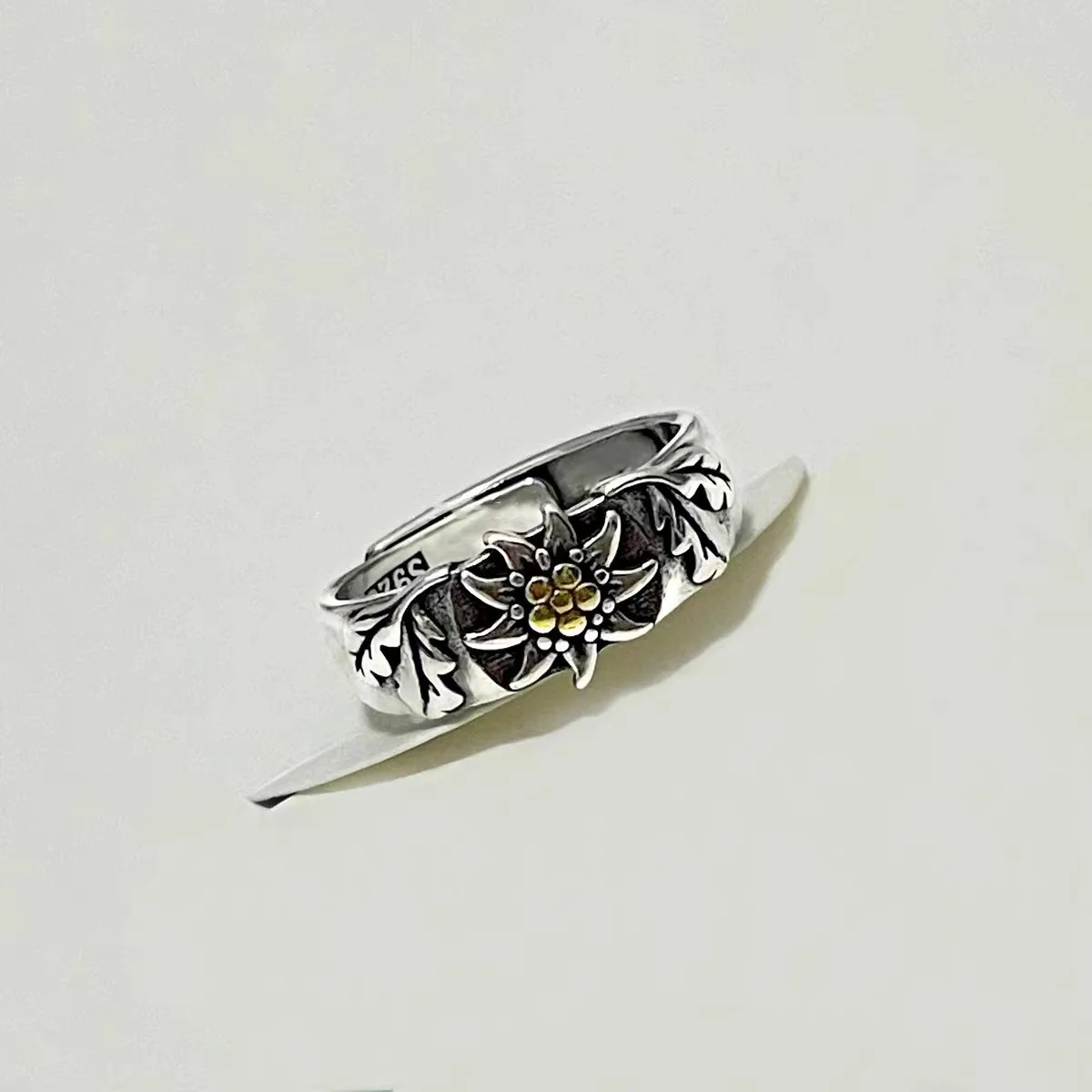 S925 Sterling Silver Style Personalized Open Edelweiss Symbol Retro Ring for Women for Fashion Jewelry Factory Price