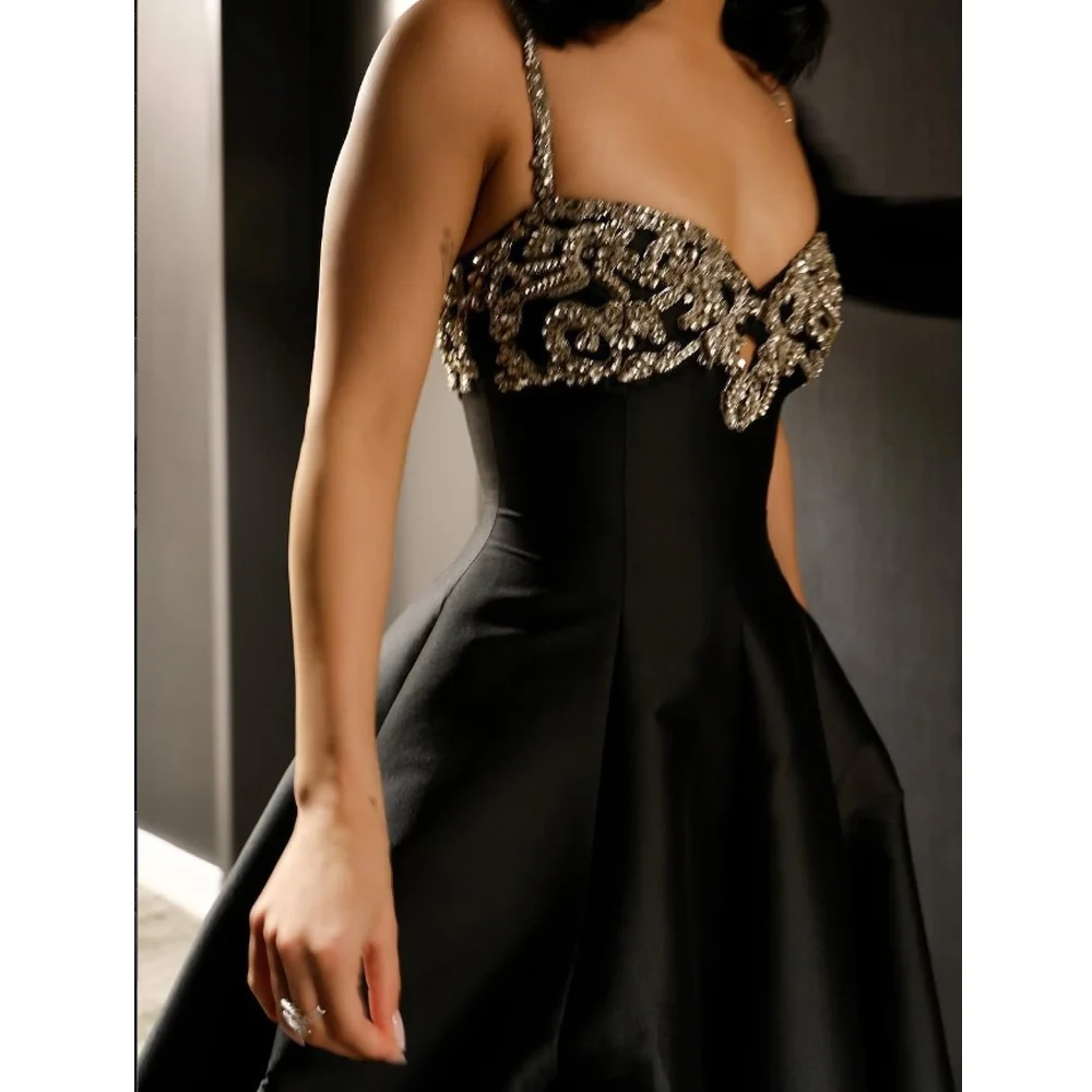 

Black Evening Dresses Customized Sweetheart A-Line Women'S Formal Prom Gowns Spaghetti Straps Beaded Details Elegant Woman