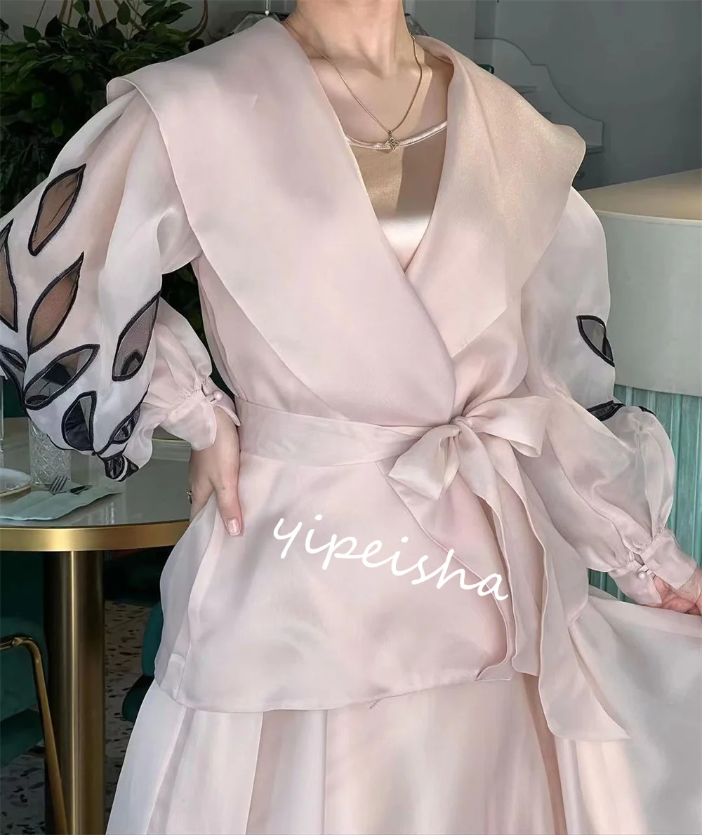 Disesuaikan Organza malam pita tirai pesta pernikahan A-line V-neck Bespoke gaun acara Midi es