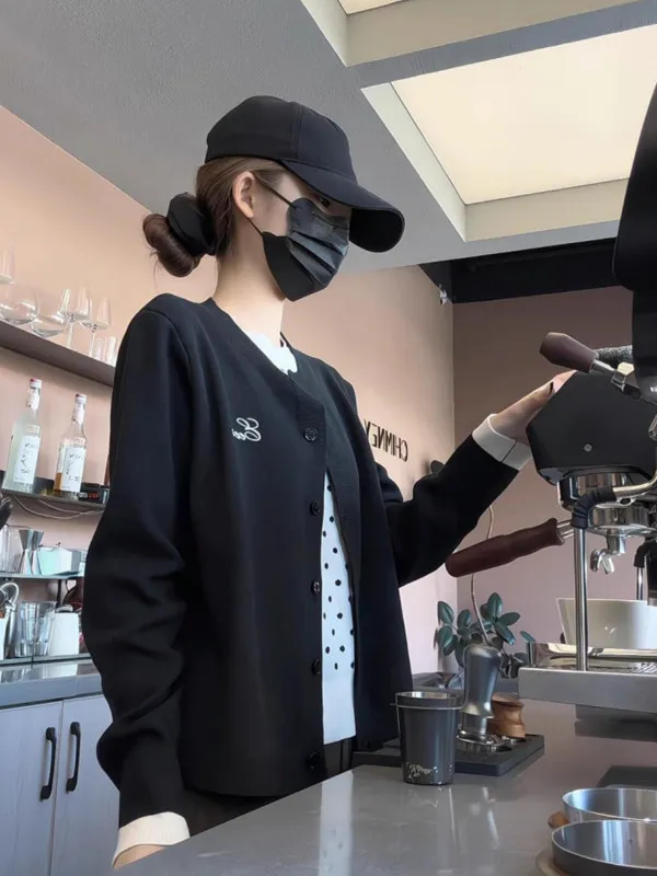 

Black Polka Dot Fake Two-Piece Knitwear Cardigan Women's Early Spring Short Sleeve Long Sleeve Top Casual Style Slim Fit