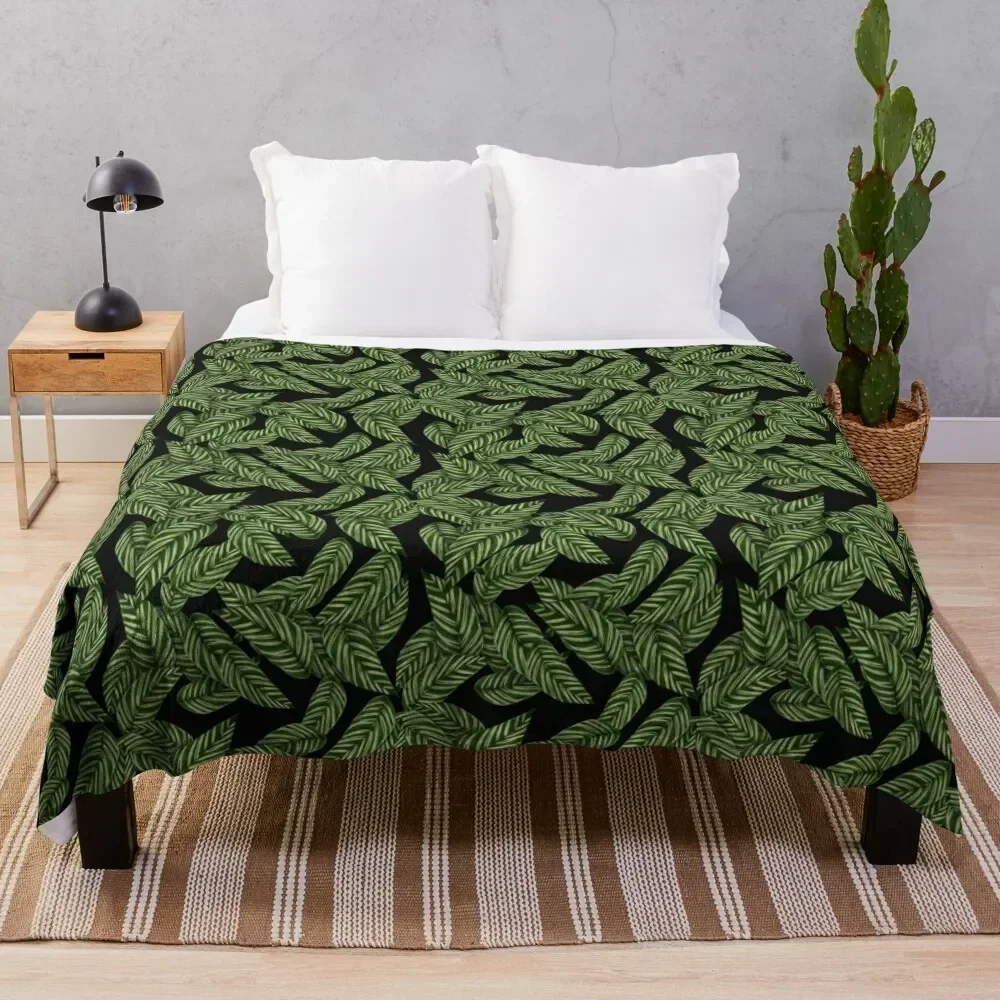 

Dark Green Leaf Pattern Throw Blanket Decorative Throw bed plaid Blankets for babies Bed Retros Vintage Blankets