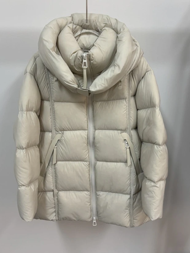 سترة نسائية شتوية جديدة لعام 2025 بغطاء للرأس للركاب في شارع العليا 90% سترة أوزة أسفل