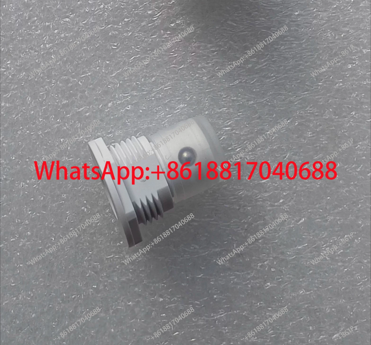 T5 T8 iPM blood pressure connector interface blood pressure holder
