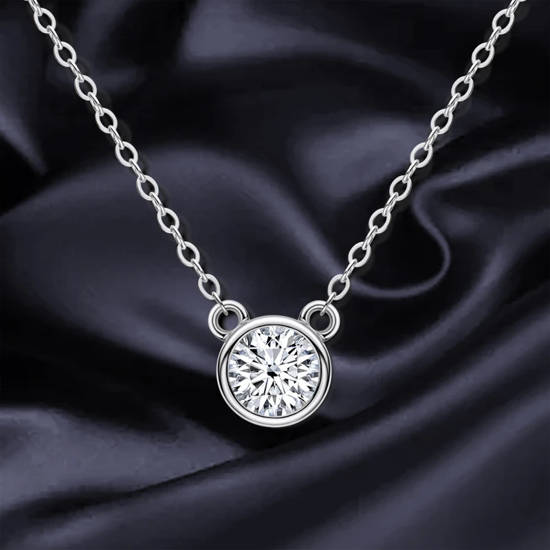 

IOGOU 6.5mm(1.0ct)/8mm(2.0ct) Round D Moissanite Diamond Pendant Necklace for Women Silver 925 Anniversary Birthday Party Gift