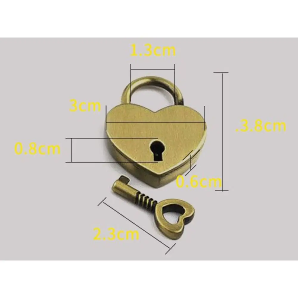 1Pcs Heart Shape Vintage Metal Mini Padlock Bag Suitcase Luggage Box Key Lock With Key