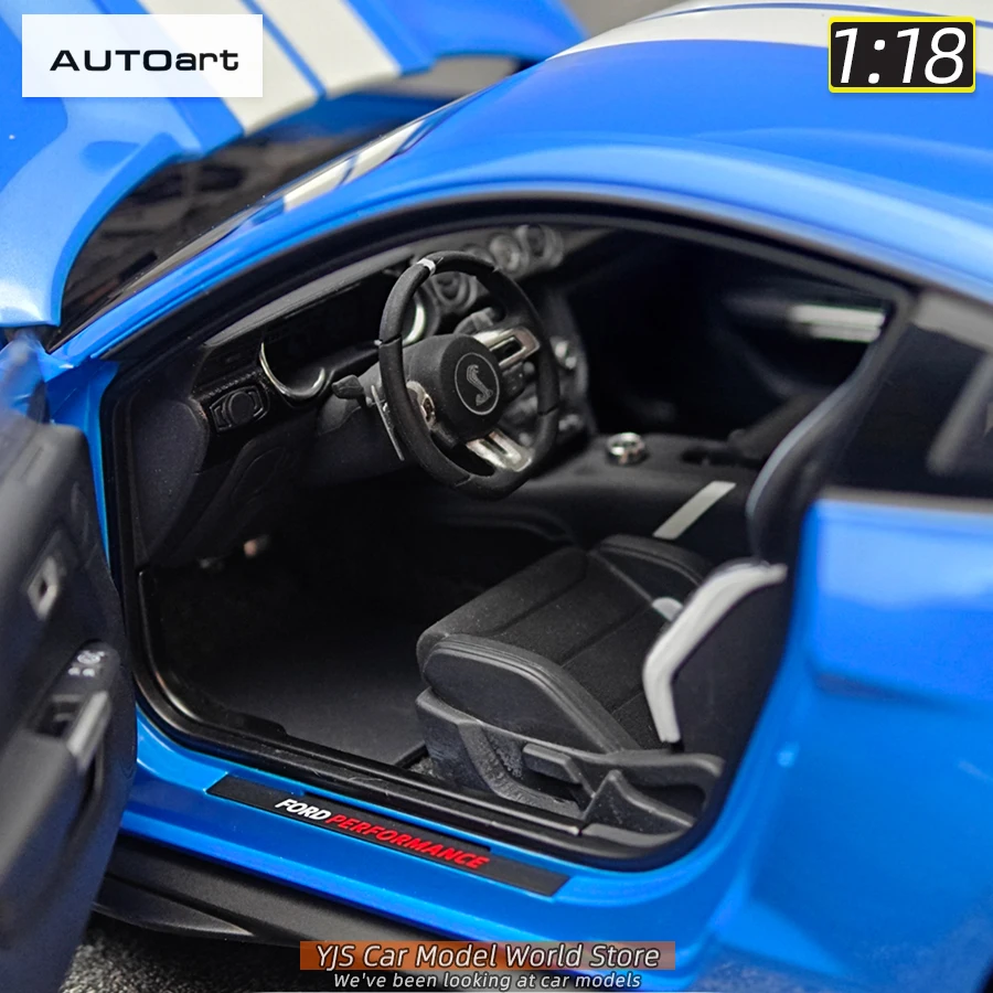 AUTOART New 1/18 scale Ford Mustang Shelby GT500 Sports car model