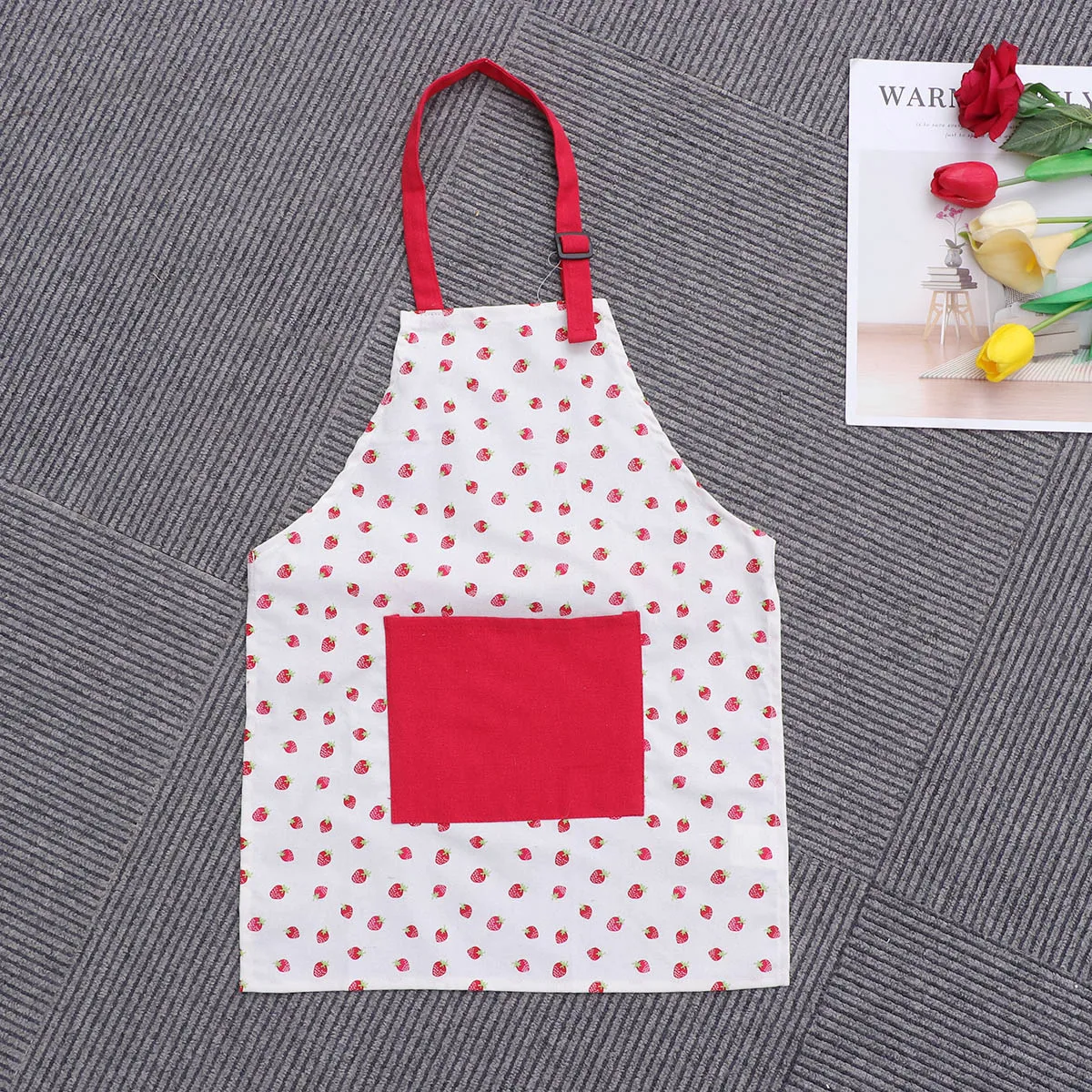 

Children's Cotton Apron Red Kids Cooking Bib Household Hanging Neck Toddler Pinafore Cartoon Strawberry Machine Washable