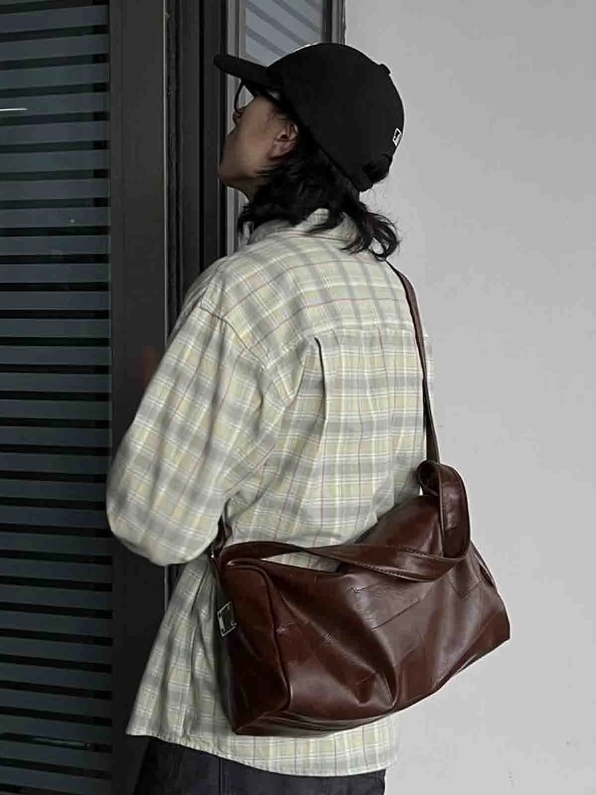 

Fashionable Retro Single Shoulder Crossbody Pillow Bag Men's Women's Handbag Stylish Underarm Bag Dumpling Shape PU Material
