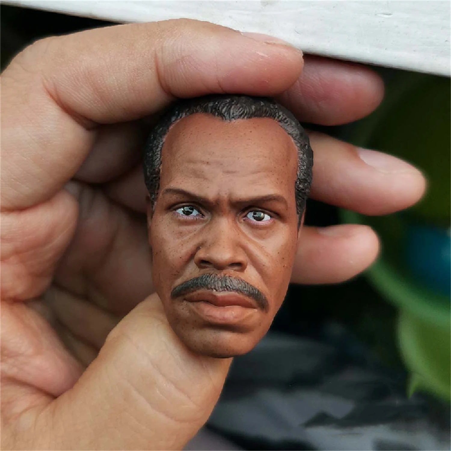 

1/6 Scale Danny Glover Movie Actor Head Carving Fit 12'' Figure Body