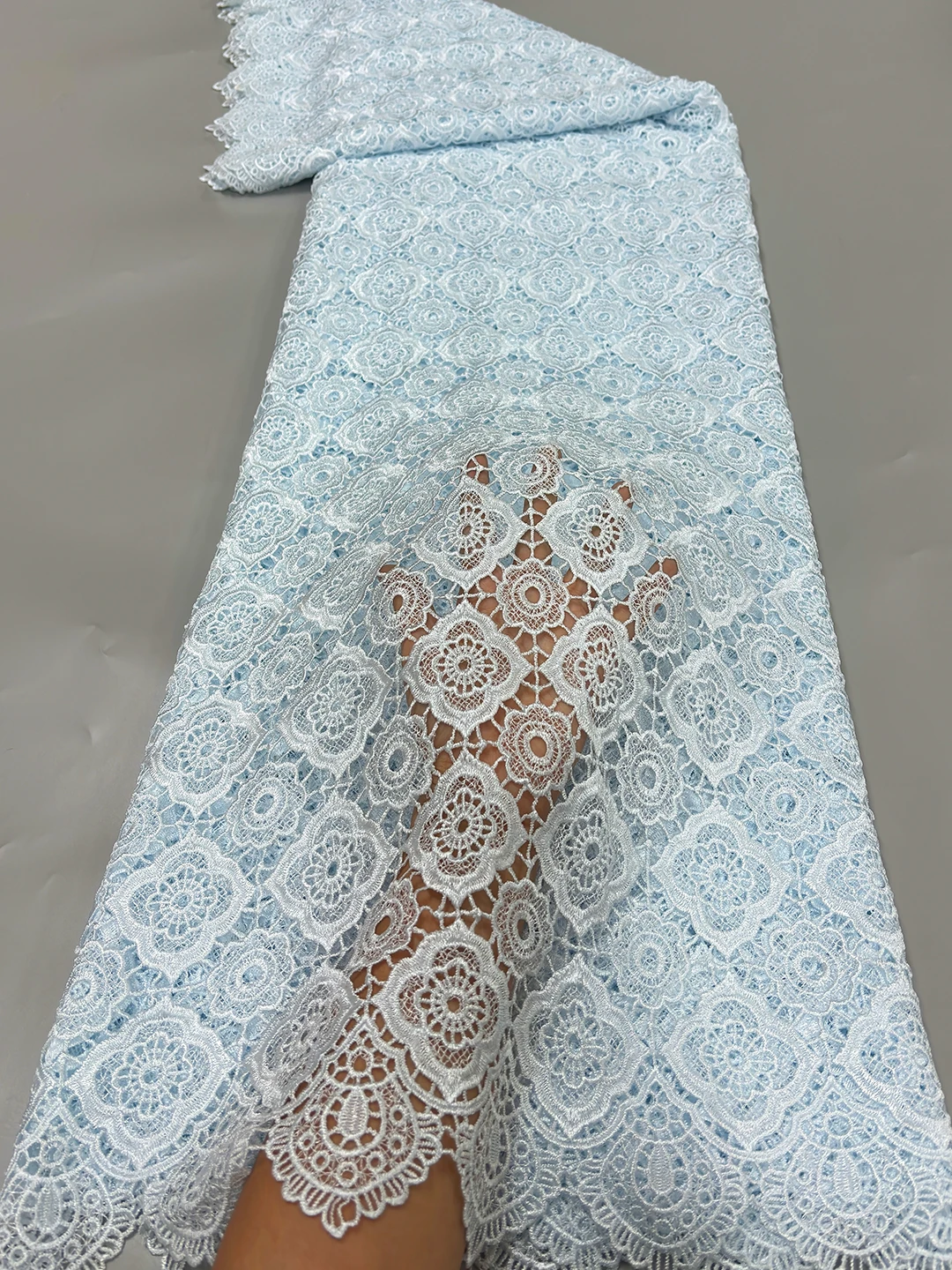 

White 2025 African Nigerian Guipure Cord Lace Fabric New Design High Quality Water Soluble Mesh Lace for Wedding Dress Party