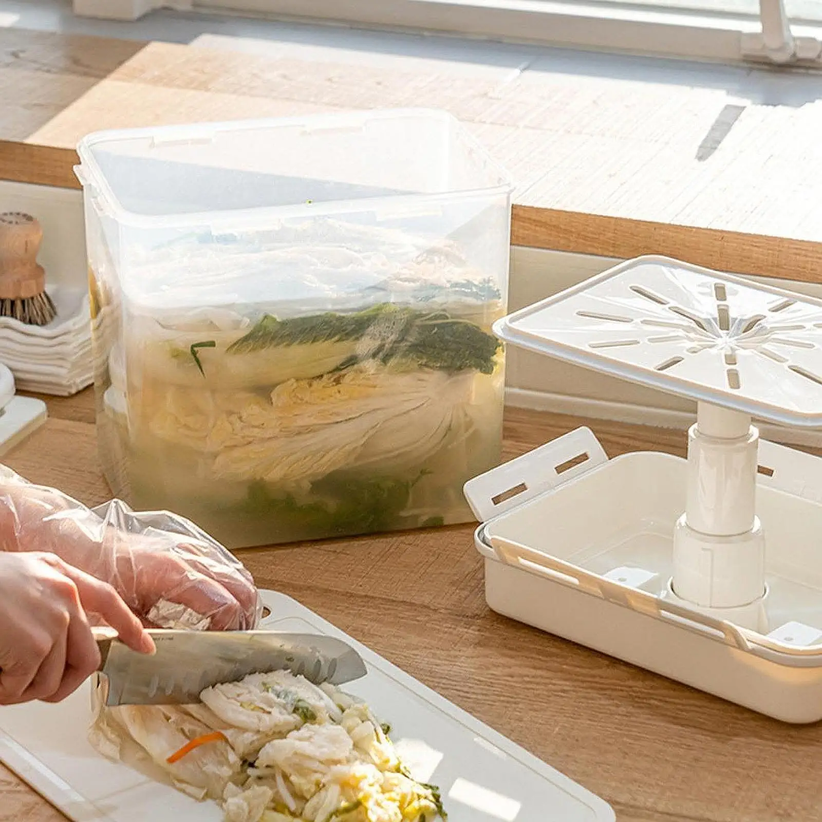 

Kimchi Sauerkraut Container Pickle Storage Container 9L Kitchen Organizer Bin Food Storage for Camping Countertop