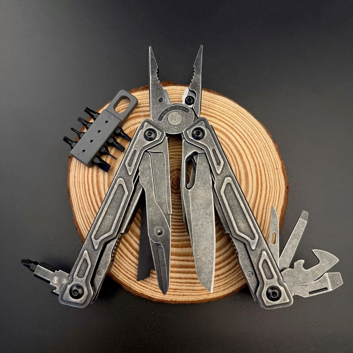 BHBT 27 in 1 Multitool Pliers Pocket EDC Portable Outdoor Camping Survival Tool Multi-Tool with Screwdriver Bits Set