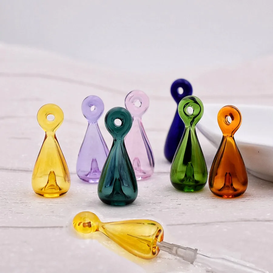 SNASAN 1Pc Diffuser Perfume Refillable 39*17mm Coloured Handmade Essential Oil Aromatherapy Bottle Glass Pendant Jewelry Pendant