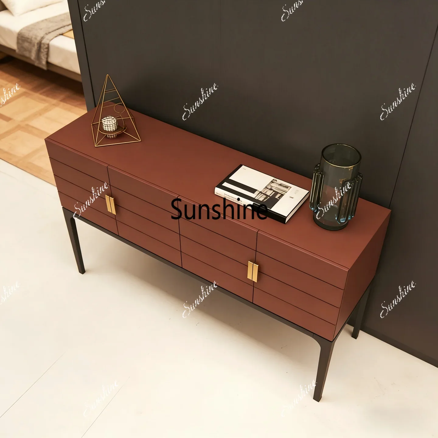 

Современный простой декоративный шкаф для прихожей, гостиной или коридора