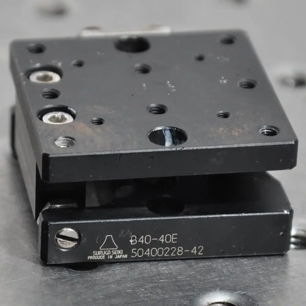 일본 Suruga Seiki B40-40E 수동 정밀 각도 변위 슬라이드 아크 틸트 조정 테이블 40x40mm