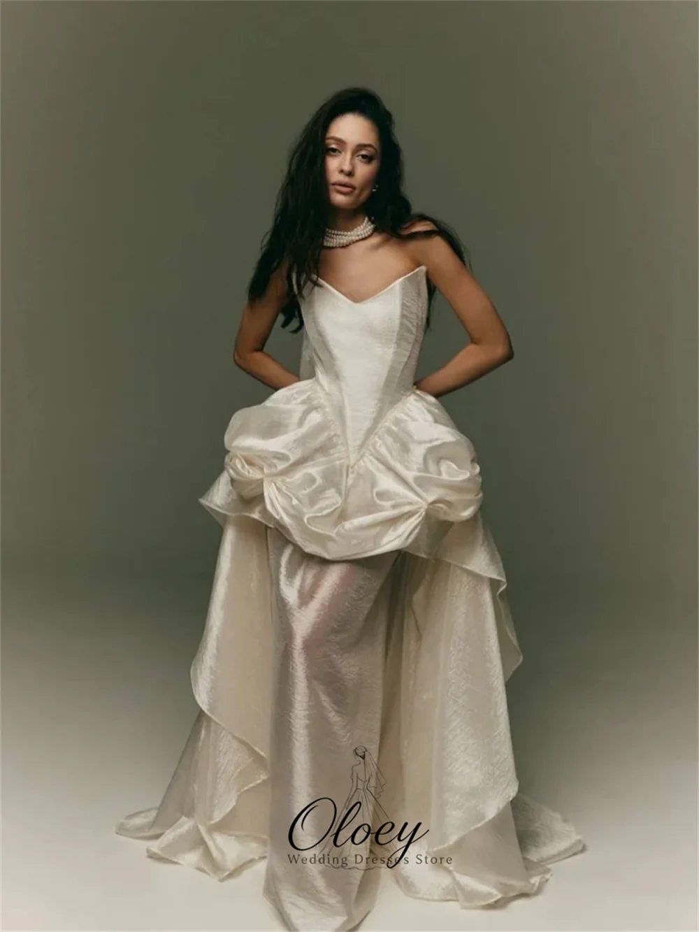 OLOEY Stylish V-Neck Sleeveless Wedding Dresses For Woman Ruffled Hi-Lo A-Line Detachable Skirt Outdoor Bridal Gown Customized