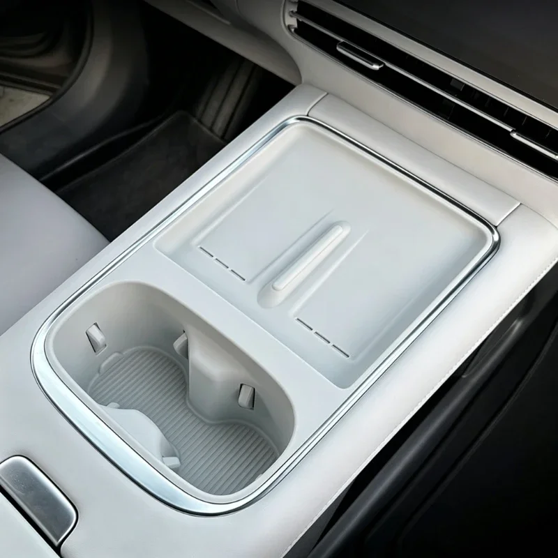 Armrest Box Accessories Integrated Wireless Charger & Cup Holder Silicone Pad Interior Trim Accessories For Xpeng G6 2026